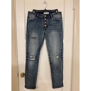 KanCan light wash ripped skinny jeans